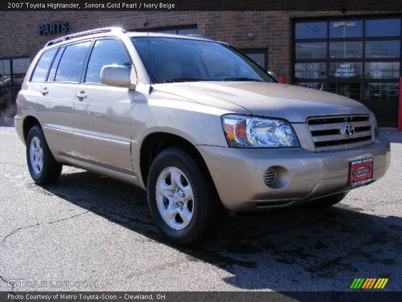 Sonora Gold Pearl / Ivory Beige 2007 Toyota Highlander