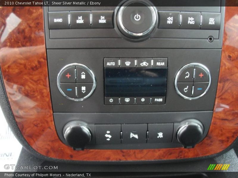 Sheer Silver Metallic / Ebony 2010 Chevrolet Tahoe LT