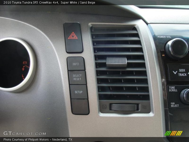 Super White / Sand Beige 2010 Toyota Tundra SR5 CrewMax 4x4