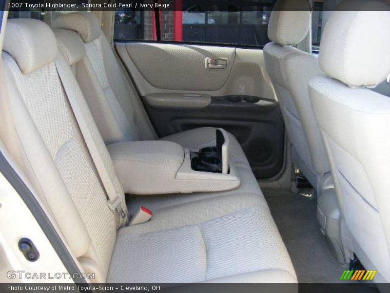 Sonora Gold Pearl / Ivory Beige 2007 Toyota Highlander
