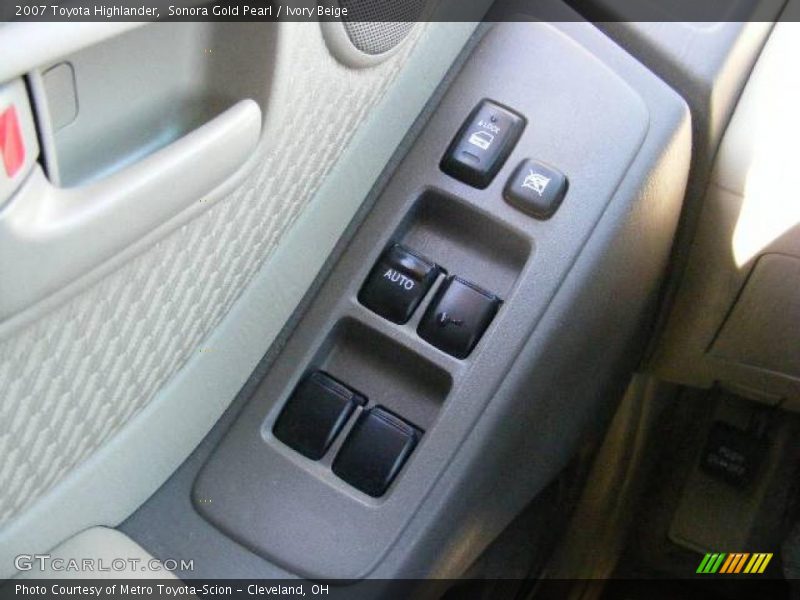 Sonora Gold Pearl / Ivory Beige 2007 Toyota Highlander