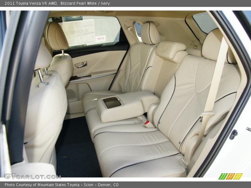  2011 Venza V6 AWD Ivory Interior