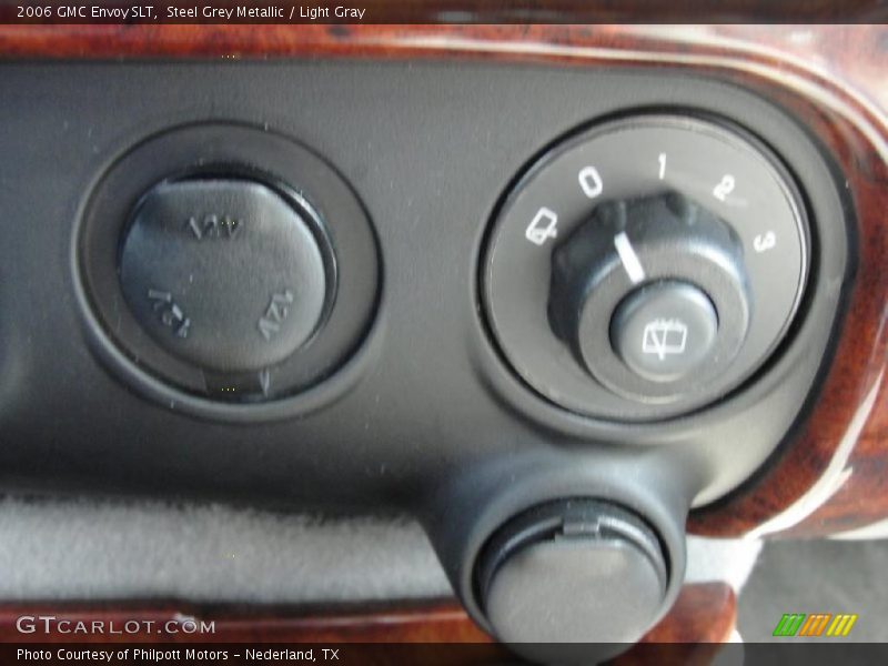 Steel Grey Metallic / Light Gray 2006 GMC Envoy SLT