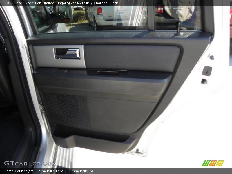Ingot Silver Metallic / Charcoal Black 2010 Ford Expedition Limited