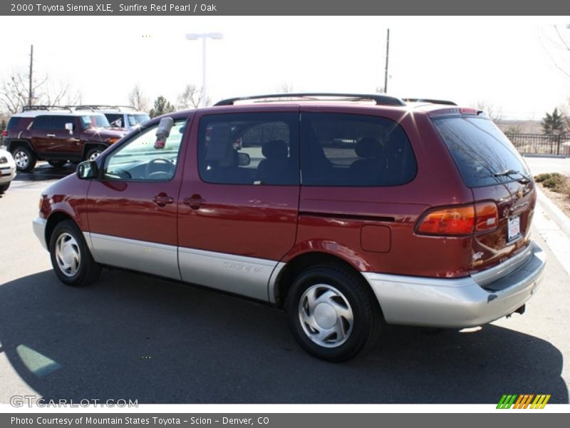 Sunfire Red Pearl / Oak 2000 Toyota Sienna XLE