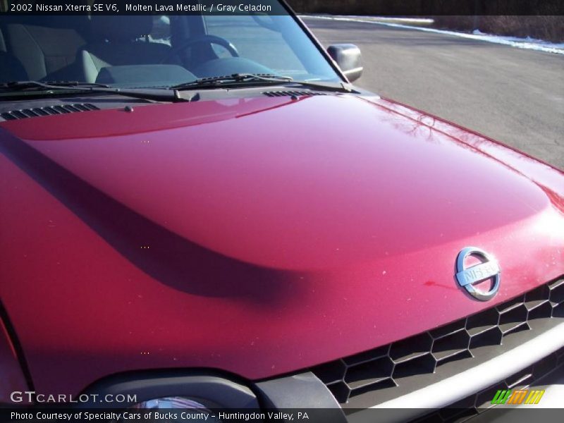 Molten Lava Metallic / Gray Celadon 2002 Nissan Xterra SE V6