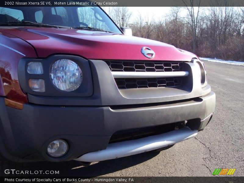 Molten Lava Metallic / Gray Celadon 2002 Nissan Xterra SE V6