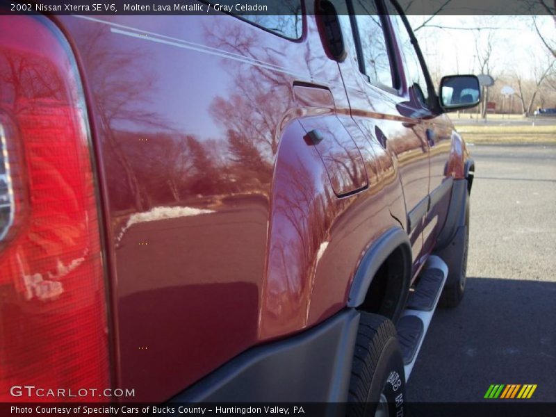 Molten Lava Metallic / Gray Celadon 2002 Nissan Xterra SE V6