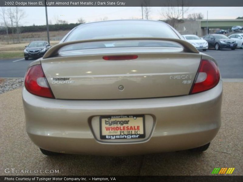 Light Almond Pearl Metallic / Dark Slate Gray 2002 Dodge Neon ES