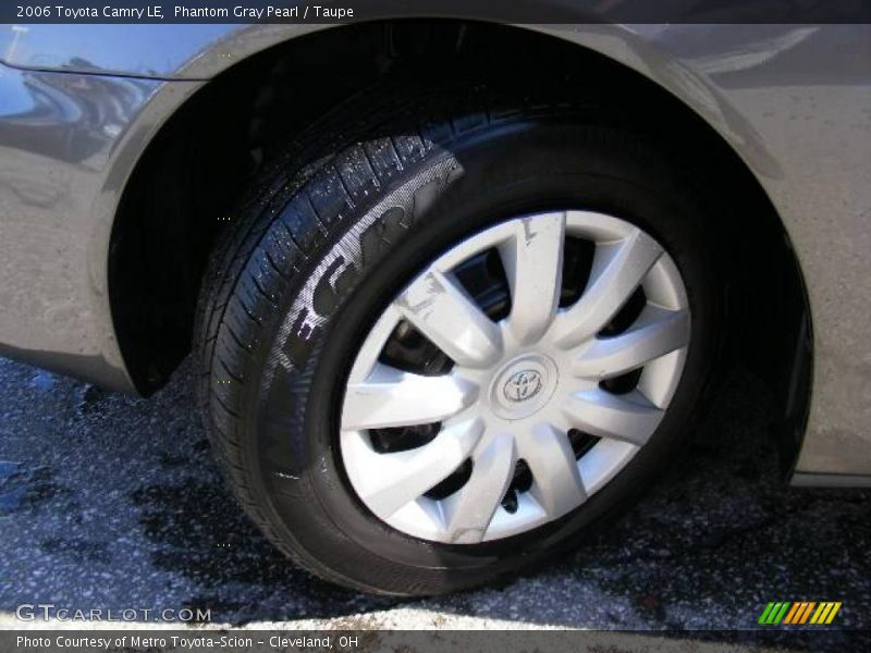 Phantom Gray Pearl / Taupe 2006 Toyota Camry LE