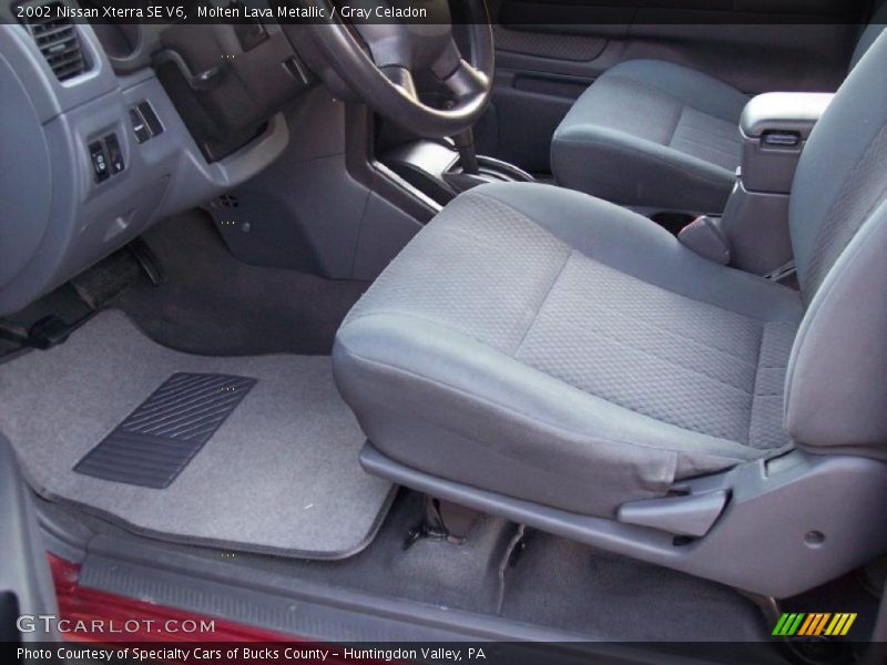 Molten Lava Metallic / Gray Celadon 2002 Nissan Xterra SE V6
