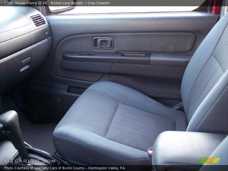 Molten Lava Metallic / Gray Celadon 2002 Nissan Xterra SE V6