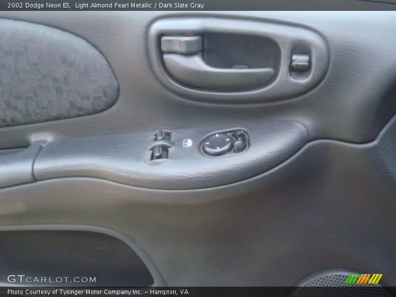 Light Almond Pearl Metallic / Dark Slate Gray 2002 Dodge Neon ES