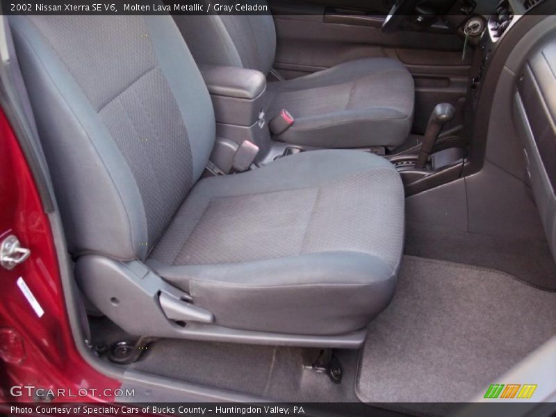 Molten Lava Metallic / Gray Celadon 2002 Nissan Xterra SE V6