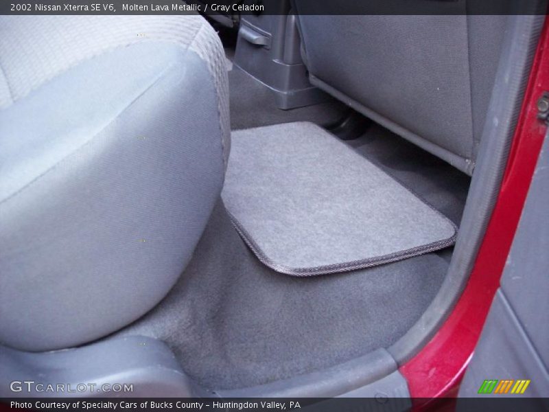 Molten Lava Metallic / Gray Celadon 2002 Nissan Xterra SE V6