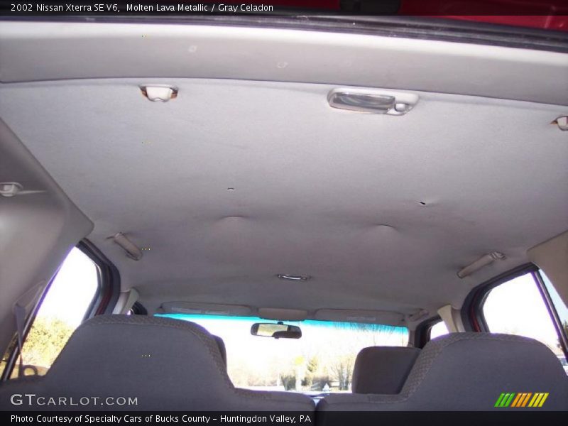 Molten Lava Metallic / Gray Celadon 2002 Nissan Xterra SE V6