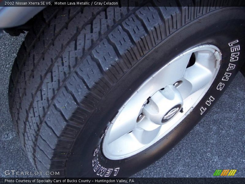 Molten Lava Metallic / Gray Celadon 2002 Nissan Xterra SE V6