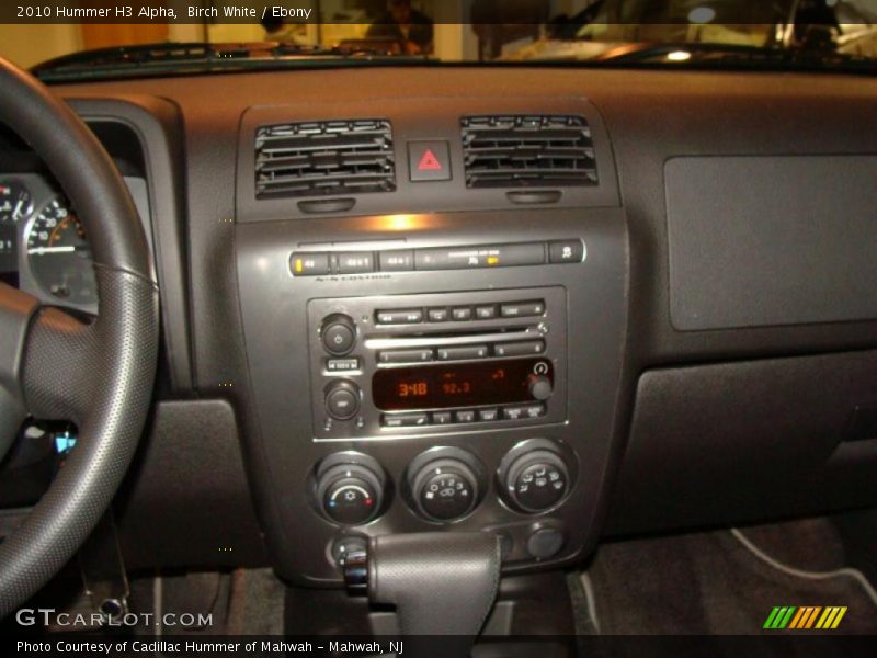 Birch White / Ebony 2010 Hummer H3 Alpha