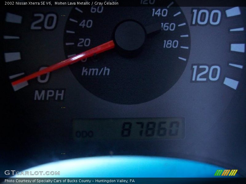 Molten Lava Metallic / Gray Celadon 2002 Nissan Xterra SE V6