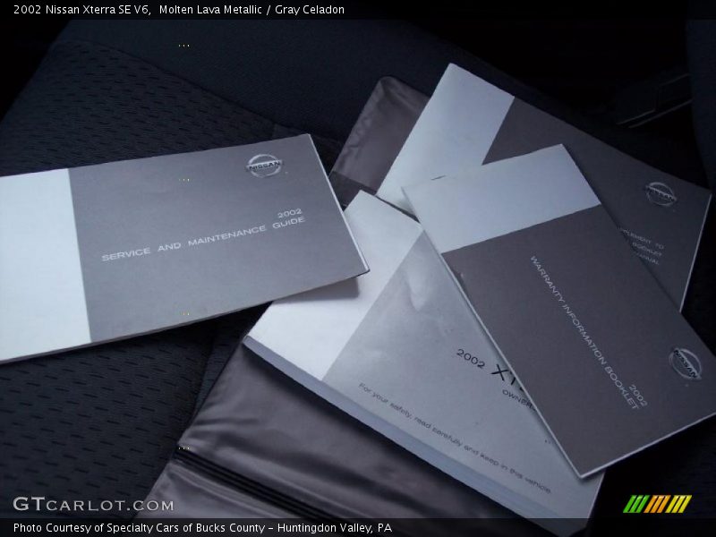 Molten Lava Metallic / Gray Celadon 2002 Nissan Xterra SE V6
