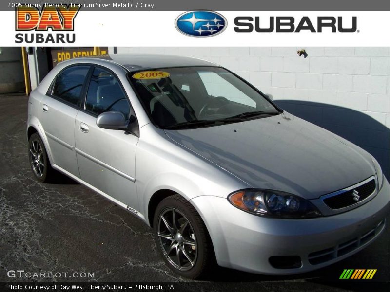 Titanium Silver Metallic / Gray 2005 Suzuki Reno S