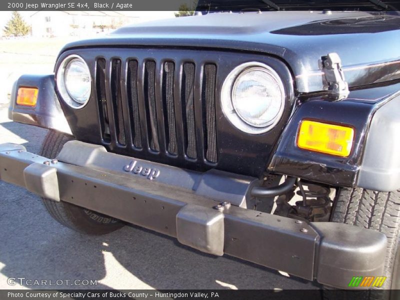 Black / Agate 2000 Jeep Wrangler SE 4x4
