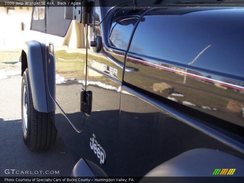 Black / Agate 2000 Jeep Wrangler SE 4x4