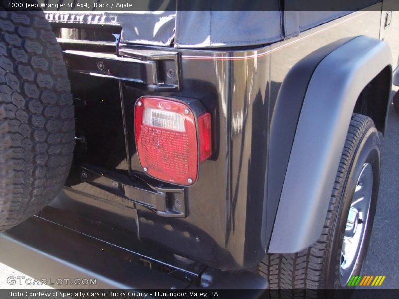 Black / Agate 2000 Jeep Wrangler SE 4x4