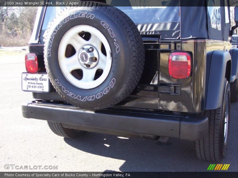 Black / Agate 2000 Jeep Wrangler SE 4x4