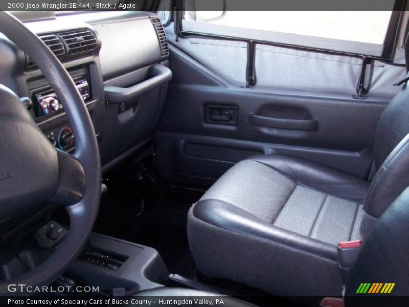 Black / Agate 2000 Jeep Wrangler SE 4x4
