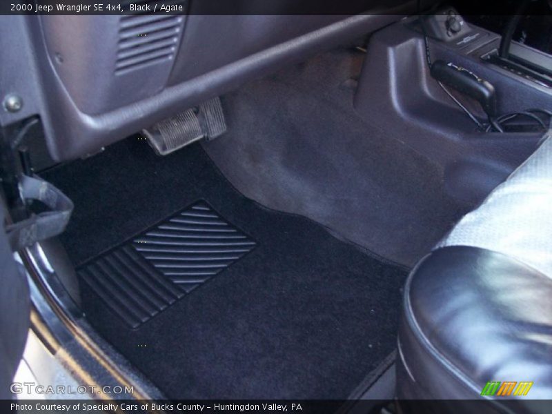 Black / Agate 2000 Jeep Wrangler SE 4x4