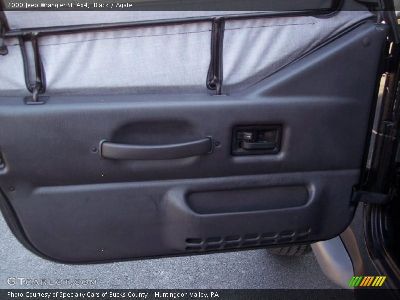 Black / Agate 2000 Jeep Wrangler SE 4x4