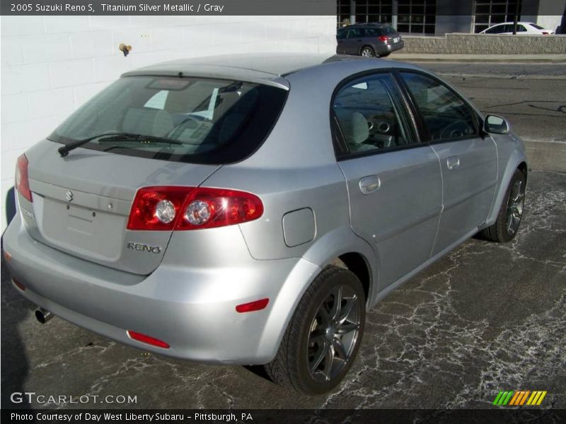 Titanium Silver Metallic / Gray 2005 Suzuki Reno S