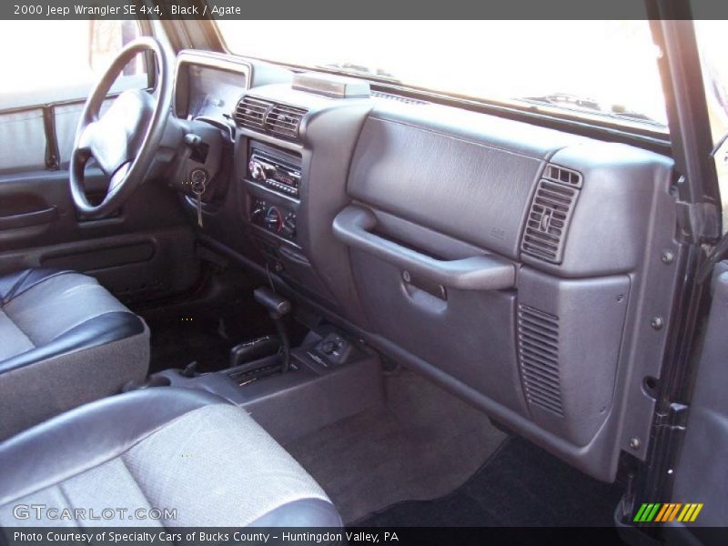 Dashboard of 2000 Wrangler SE 4x4