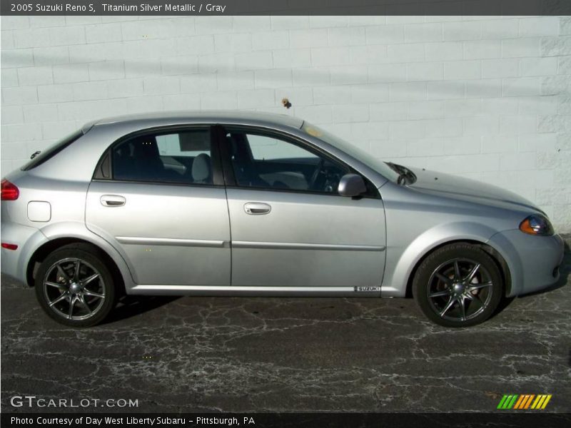 Titanium Silver Metallic / Gray 2005 Suzuki Reno S