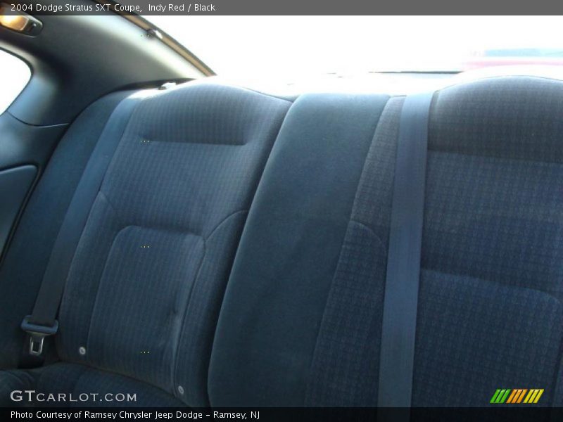 Indy Red / Black 2004 Dodge Stratus SXT Coupe