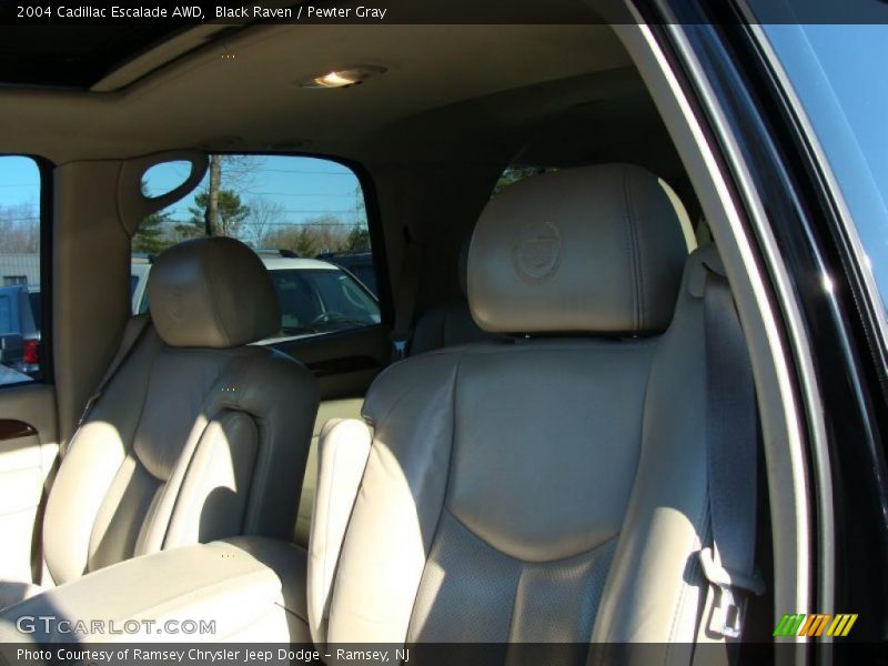 Black Raven / Pewter Gray 2004 Cadillac Escalade AWD