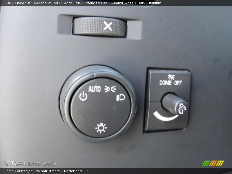 Controls of 2009 Silverado 2500HD Work Truck Extended Cab