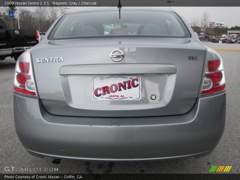 Magnetic Gray / Charcoal 2009 Nissan Sentra 2.0 S
