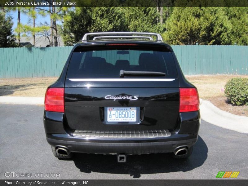 Black / Black 2005 Porsche Cayenne S