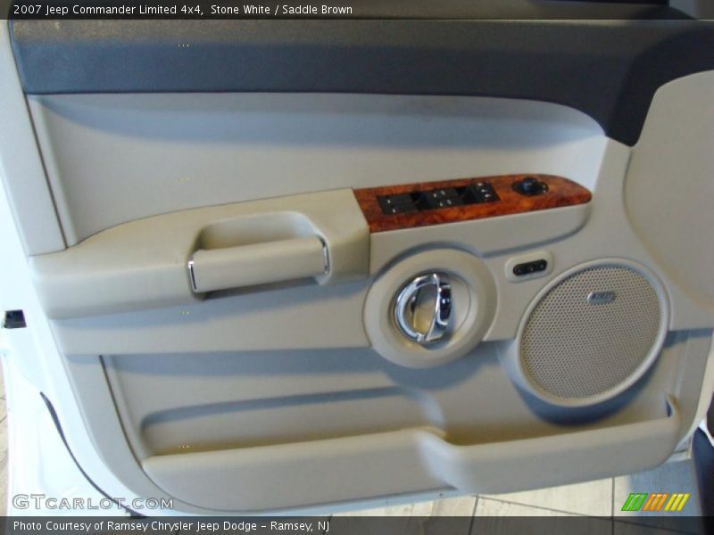 Stone White / Saddle Brown 2007 Jeep Commander Limited 4x4