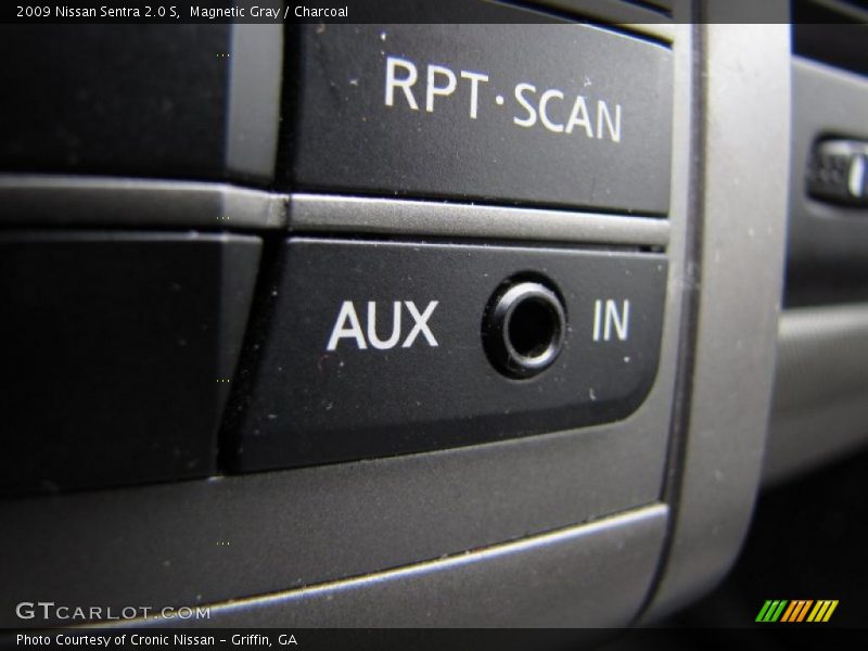 Magnetic Gray / Charcoal 2009 Nissan Sentra 2.0 S