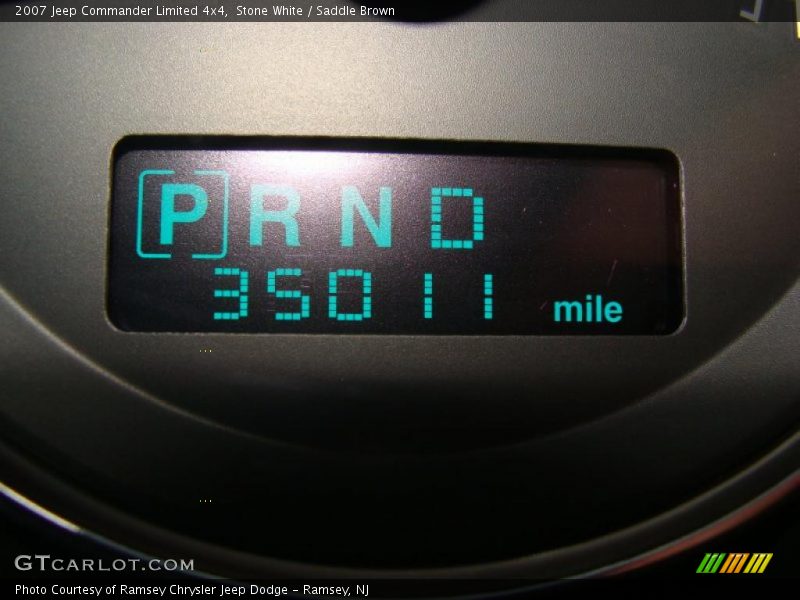 Stone White / Saddle Brown 2007 Jeep Commander Limited 4x4