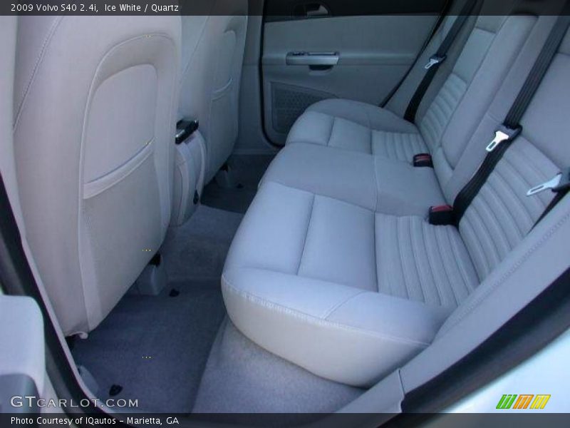 Ice White / Quartz 2009 Volvo S40 2.4i