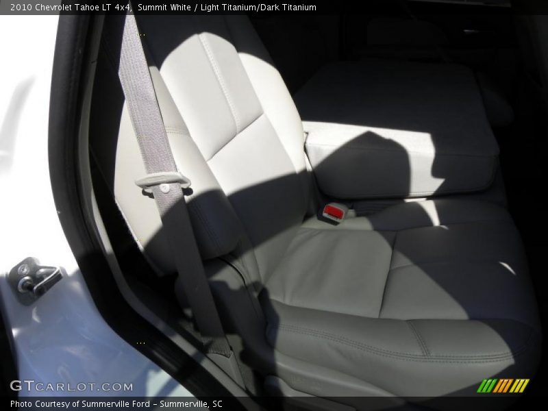 Summit White / Light Titanium/Dark Titanium 2010 Chevrolet Tahoe LT 4x4