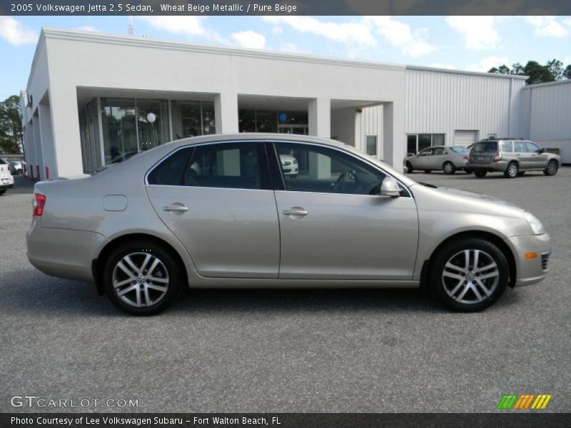 Wheat Beige Metallic / Pure Beige 2005 Volkswagen Jetta 2.5 Sedan