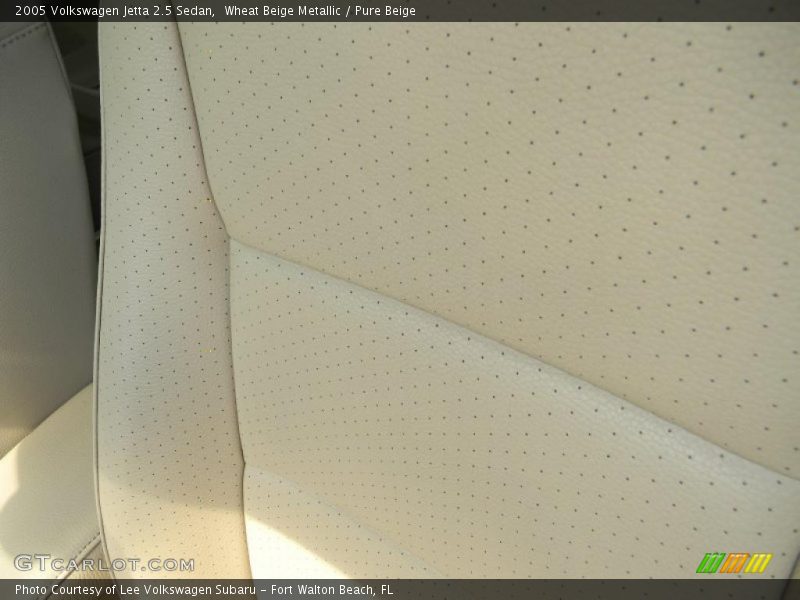 Wheat Beige Metallic / Pure Beige 2005 Volkswagen Jetta 2.5 Sedan