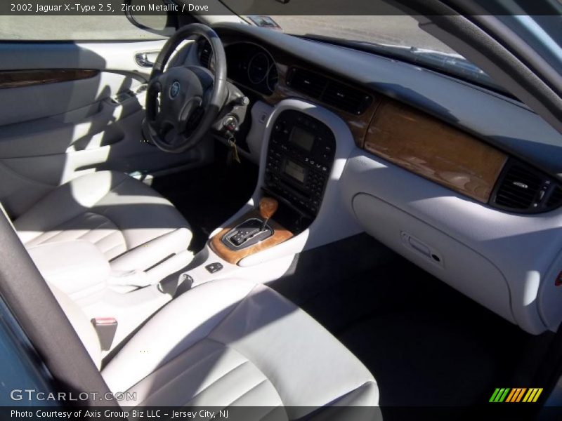 Zircon Metallic / Dove 2002 Jaguar X-Type 2.5