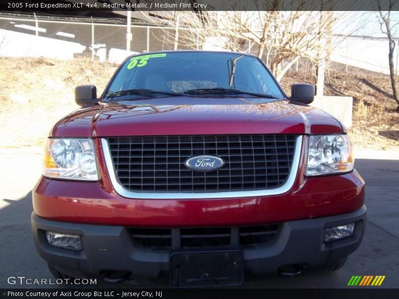 Redfire Metallic / Medium Flint Grey 2005 Ford Expedition XLT 4x4