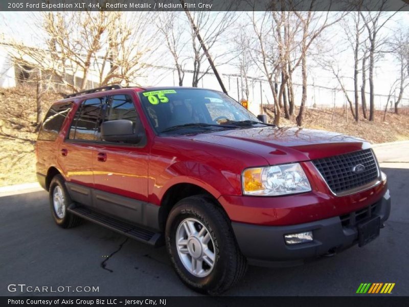 Redfire Metallic / Medium Flint Grey 2005 Ford Expedition XLT 4x4